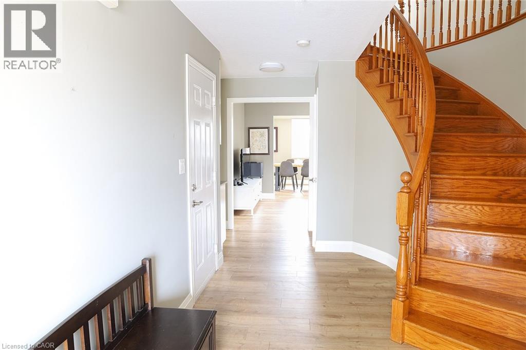 406 FERGUSON Avenue N, Hamilton, Ontario