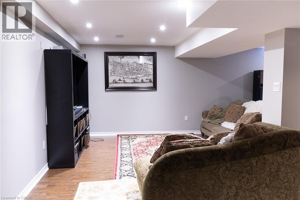 406 Ferguson Avenue N, Hamilton, Ontario  L8L 4Y7 - Photo 17 - 40852270