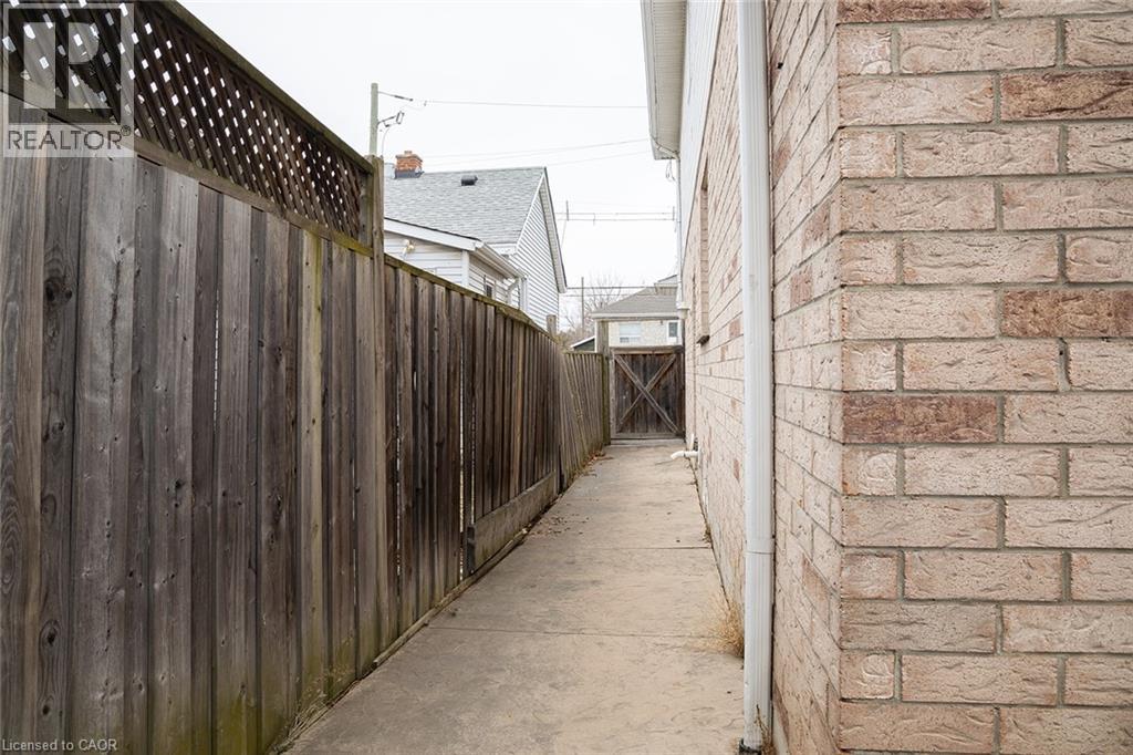 406 Ferguson Avenue N, Hamilton, Ontario  L8L 4Y7 - Photo 42 - 40852270