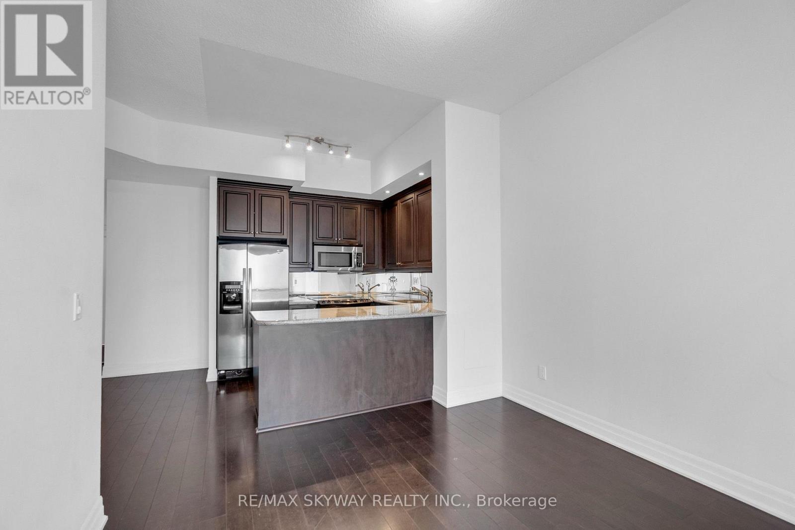 Lph03 - 628 Fleet Street, Toronto, Ontario  M5V 1A8 - Photo 19 - C13621012