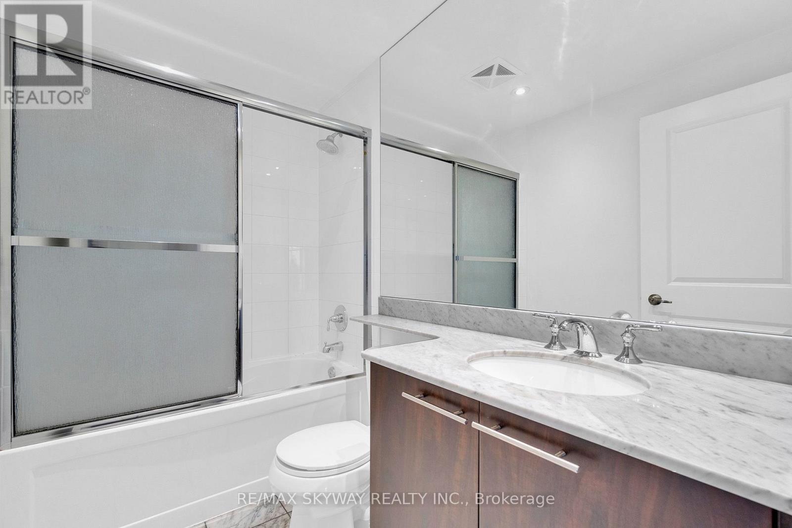 Lph03 - 628 Fleet Street, Toronto, Ontario  M5V 1A8 - Photo 34 - C13621012
