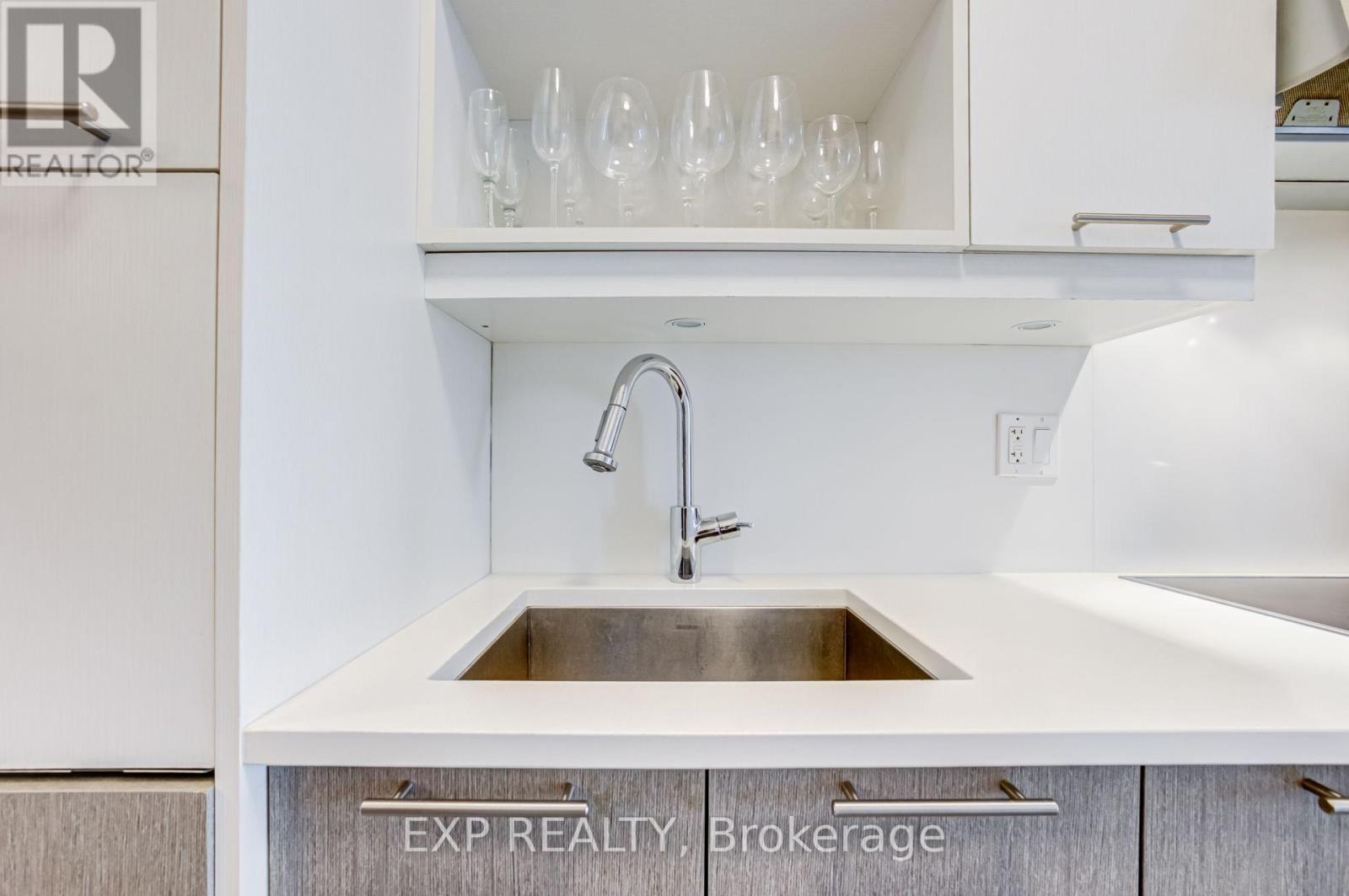 303 - 199 Richmond Street W, Toronto, Ontario  M5V 0H4 - Photo 14 - C13621098