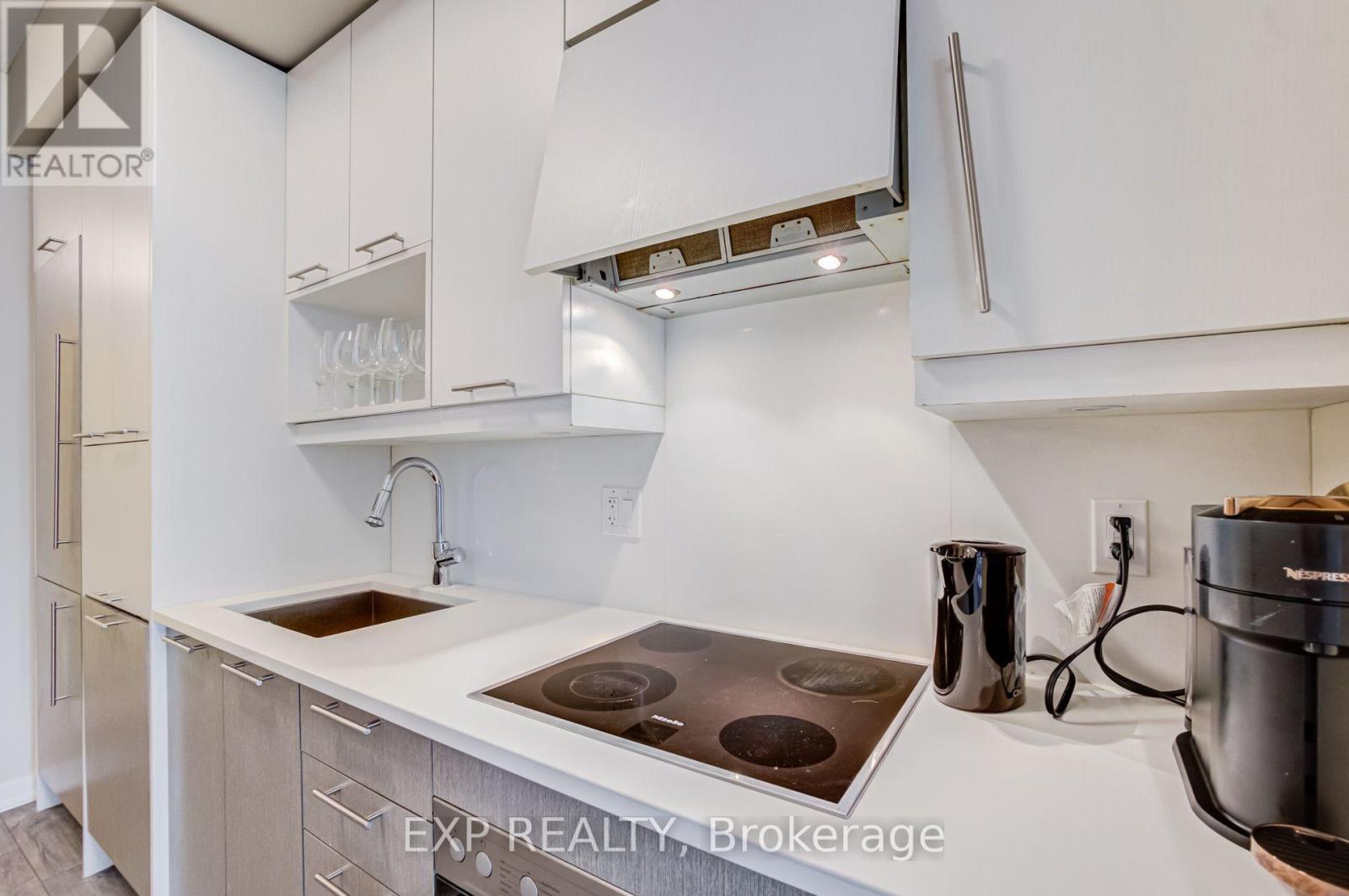 303 - 199 Richmond Street W, Toronto, Ontario  M5V 0H4 - Photo 15 - C13621098