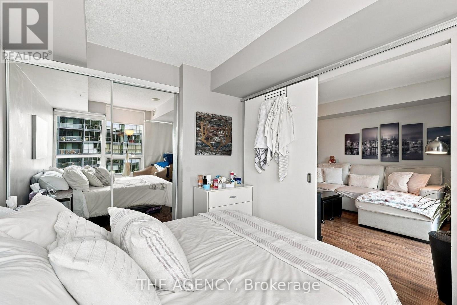 2301 - 600 Fleet Street, Toronto, Ontario  M5V 1B7 - Photo 11 - C13621148