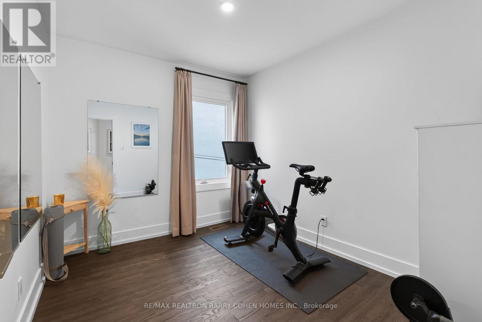 43 Helena Avenue, Toronto, Ontario  M6G 2H3 - Photo 20 - C13621200
