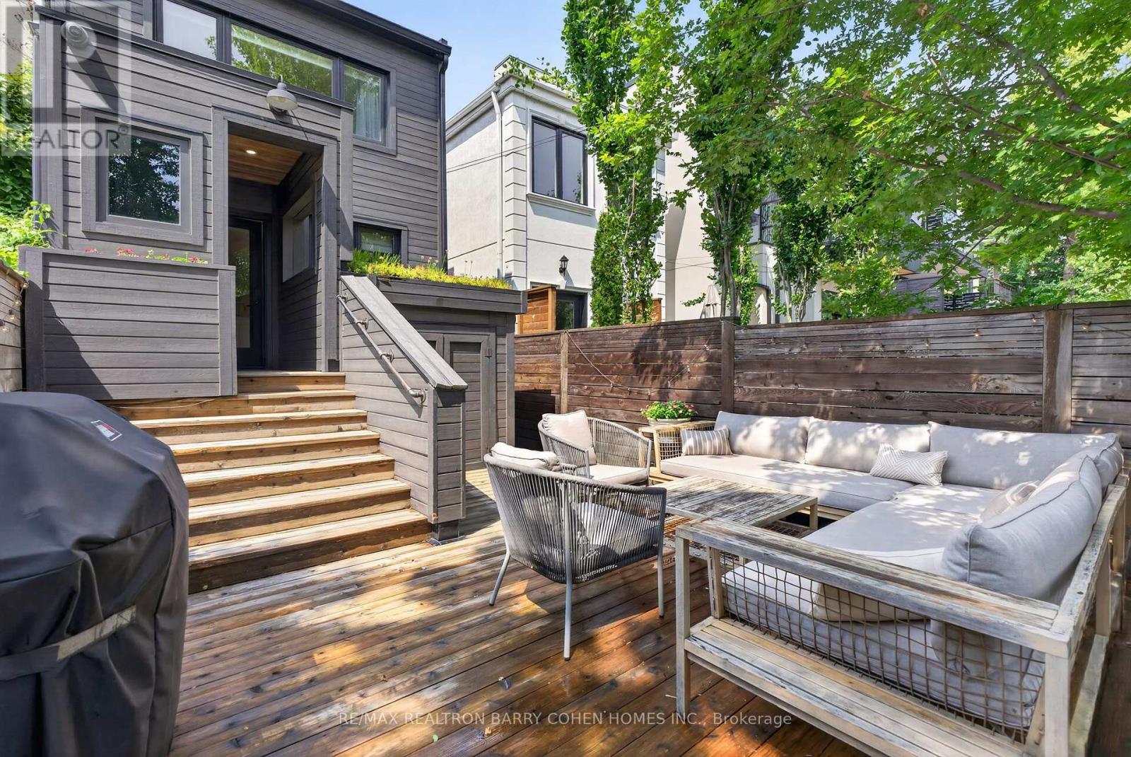 43 Helena Avenue, Toronto, Ontario  M6G 2H3 - Photo 33 - C13621200
