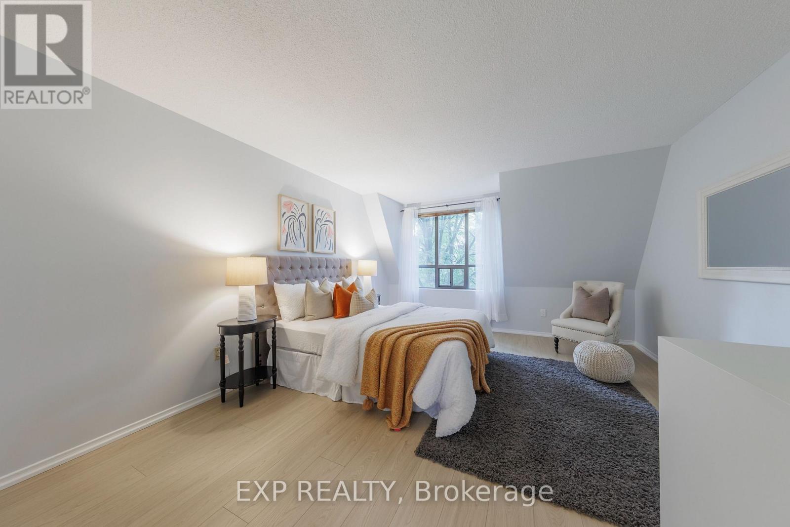 25 Dundonald Street, Toronto, Ontario  M4Y 1K3 - Photo 14 - C13621260