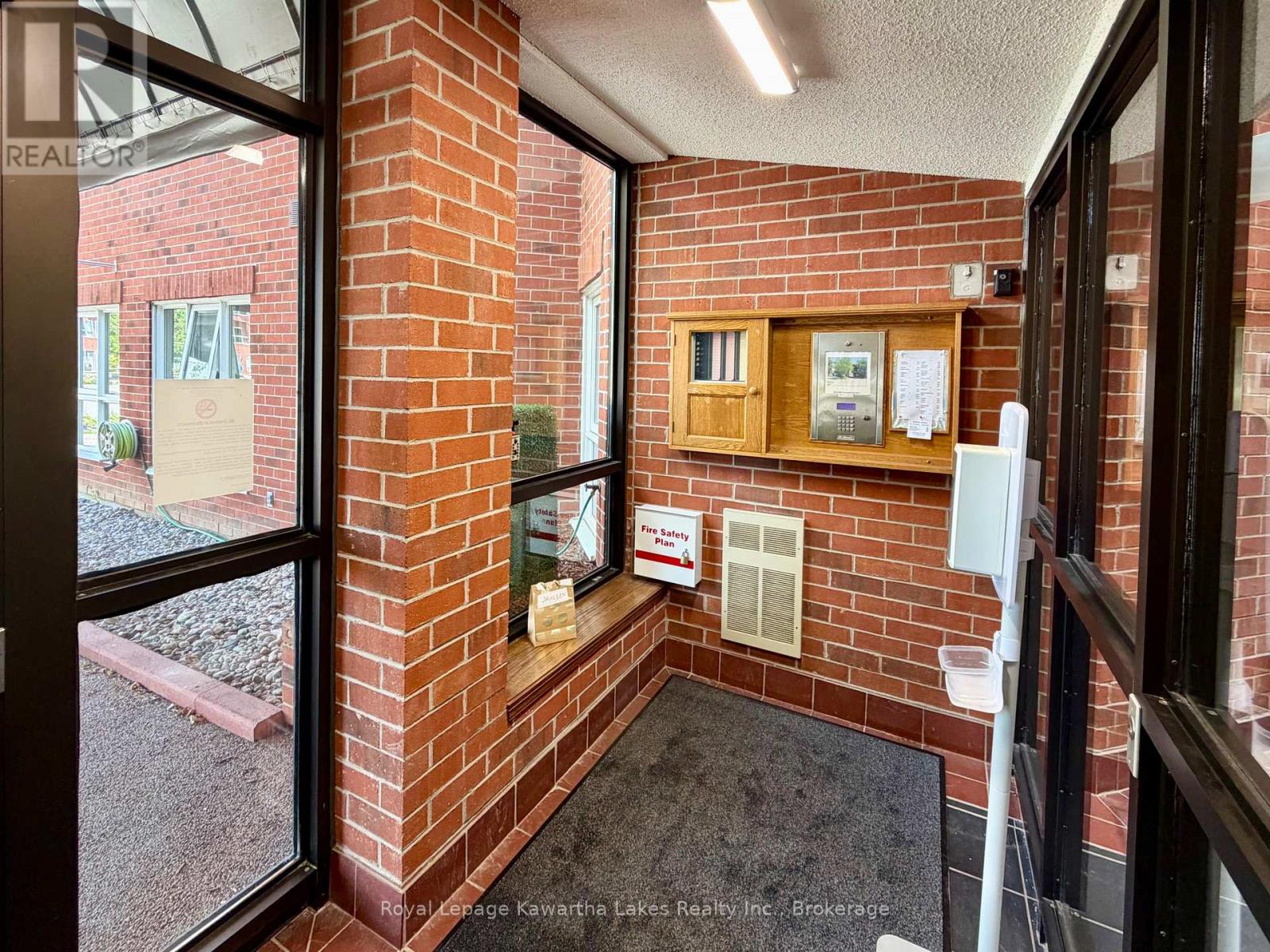 303 - 4 Heritage Way, Kawartha Lakes, Ontario  K9V 5Z2 - Photo 5 - X13621294