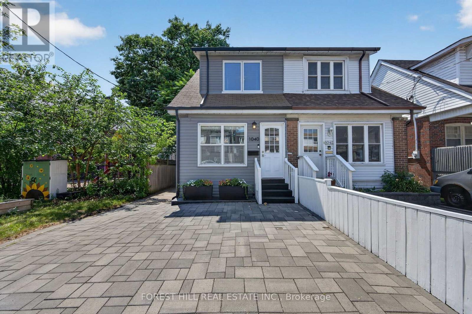1040 WOODBINE AVENUE, Toronto, Ontario