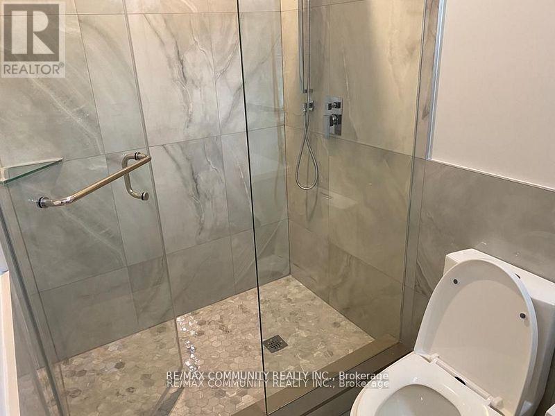 118 Queen Street, Whitby, Ontario L1M 1C3 - Photo 9 - E13621296