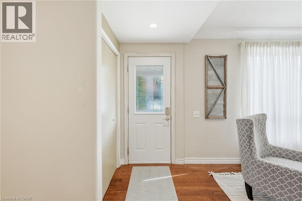 35 Chatham Street, Hamilton, Ontario  L8P 2B3 - Photo 4 - 40844688