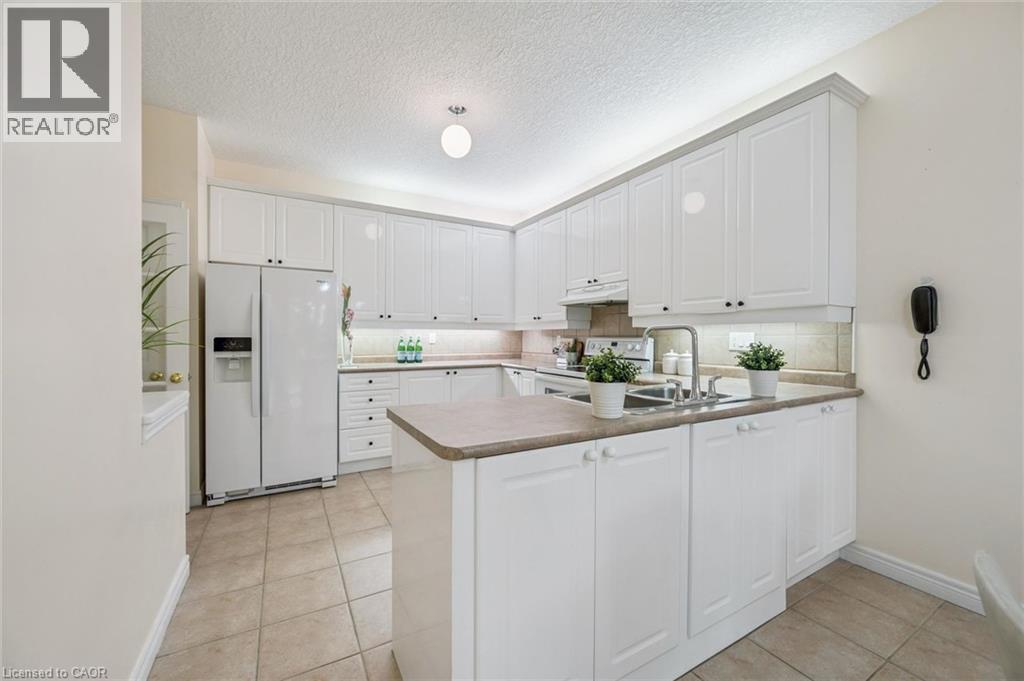 685 Langlaw Drive, Cambridge, Ontario  N1P 1H3 - Photo 18 - 40848656