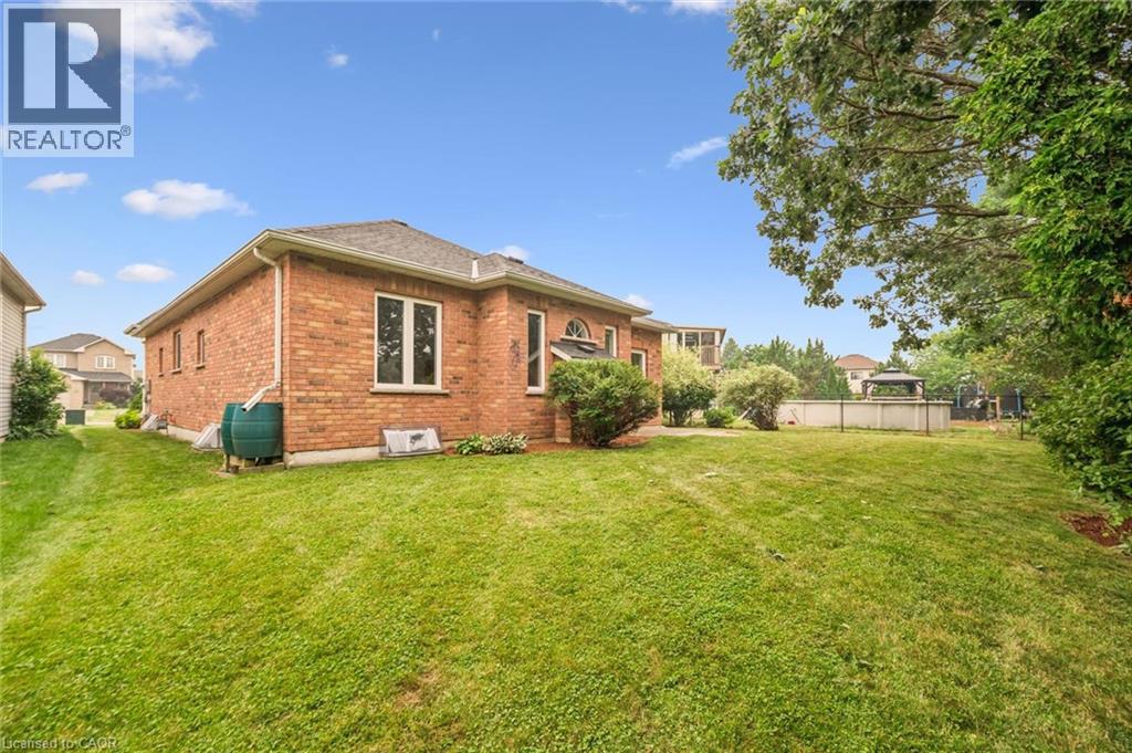 685 Langlaw Drive, Cambridge, Ontario  N1P 1H3 - Photo 39 - 40848656