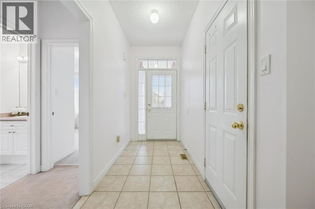 685 Langlaw Drive, Cambridge, Ontario  N1P 1H3 - Photo 5 - 40848656