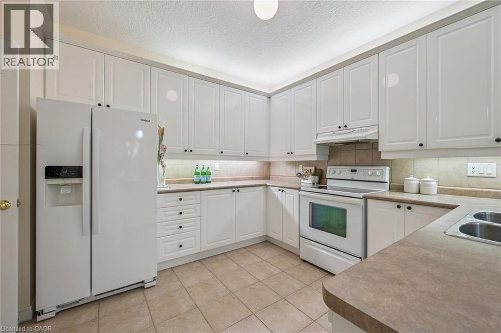 685 Langlaw Drive, Cambridge, Ontario  N1P 1H3 - Photo 20 - 40848656