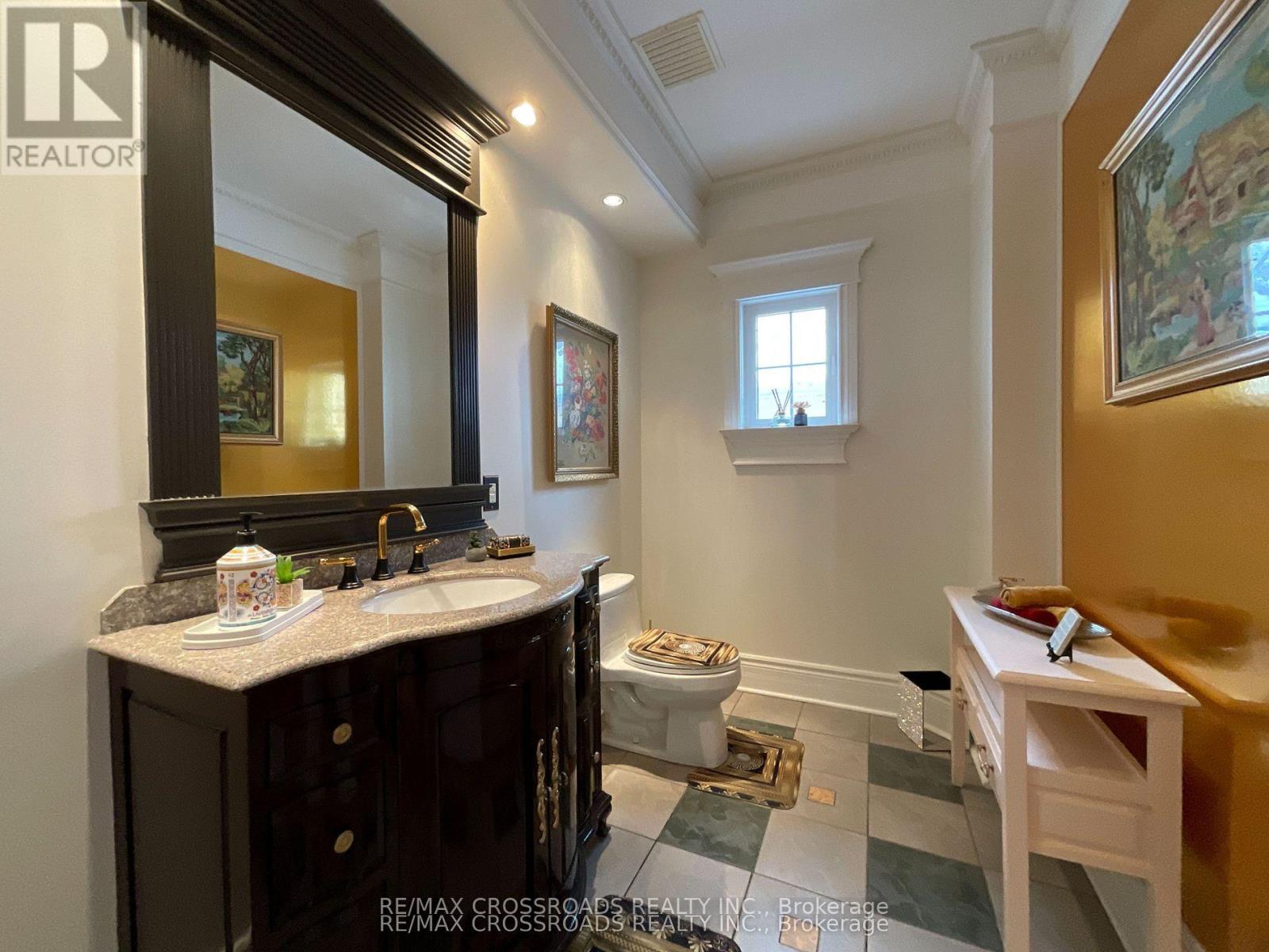 129 Lakeland Crescent, Richmond Hill, Ontario  L4E 3A1 - Photo 11 - N13621032