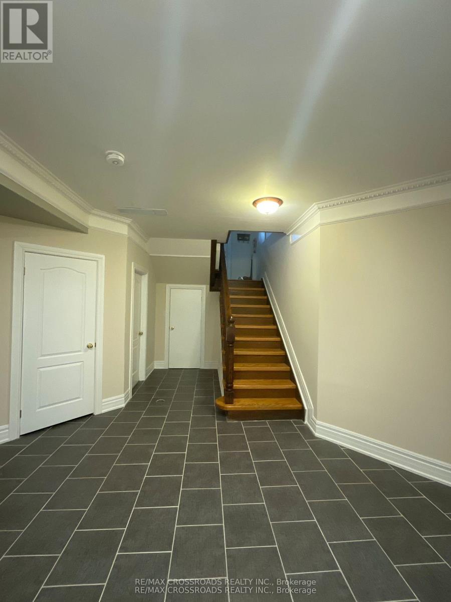 129 Lakeland Crescent, Richmond Hill, Ontario  L4E 3A1 - Photo 21 - N13621032