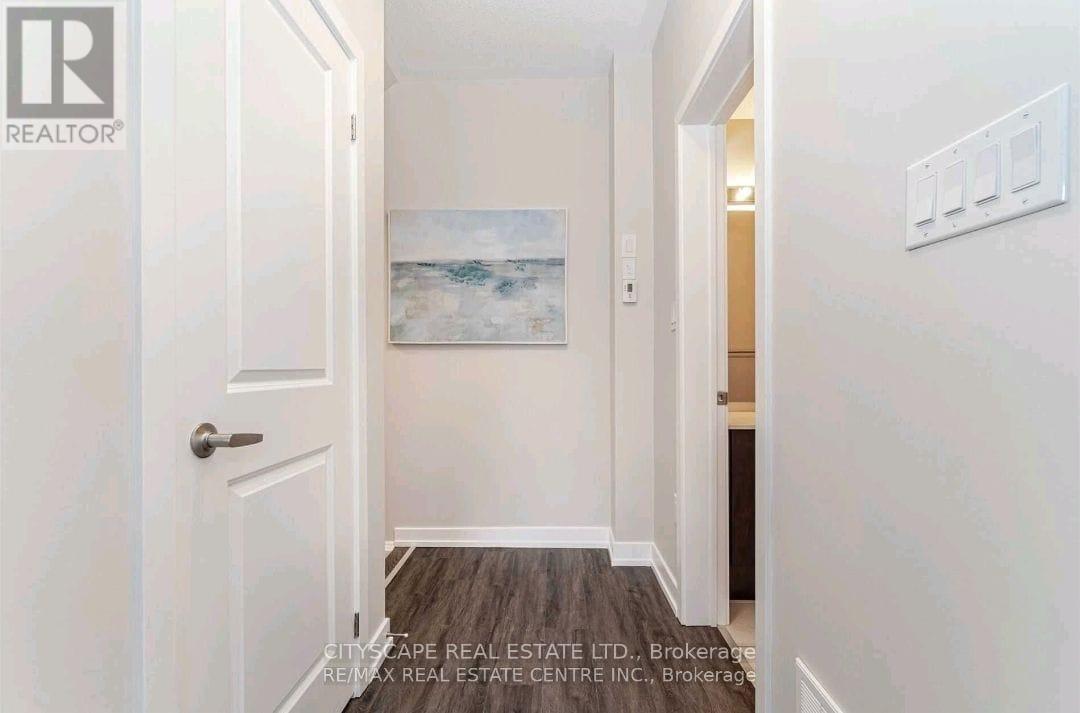 17 Beliveau Street, Vaughan, Ontario  L4L 0M1 - Photo 5 - N13621104