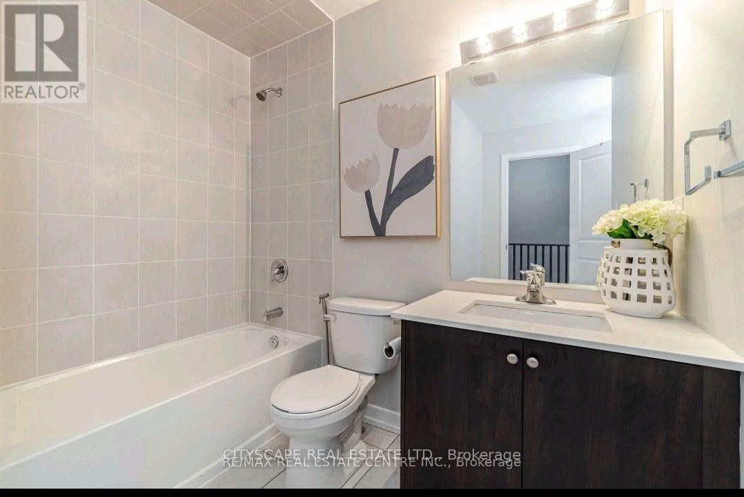 17 Beliveau Street, Vaughan, Ontario  L4L 0M1 - Photo 6 - N13621104