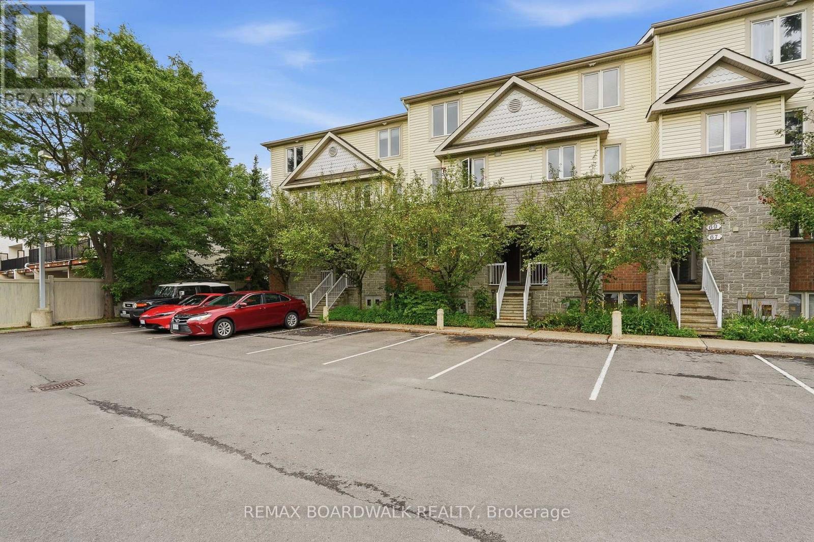 84 - 59 Strathaven Private, Ottawa, Ontario  K1J 1K7 - Photo 2 - X13621244