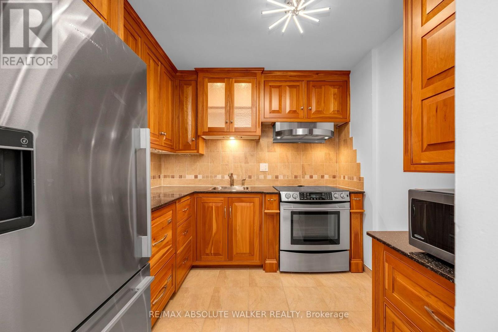 1003 - 71 Somerset Street W, Ottawa, Ontario K2P 2G2 - Photo 10 - X13621258