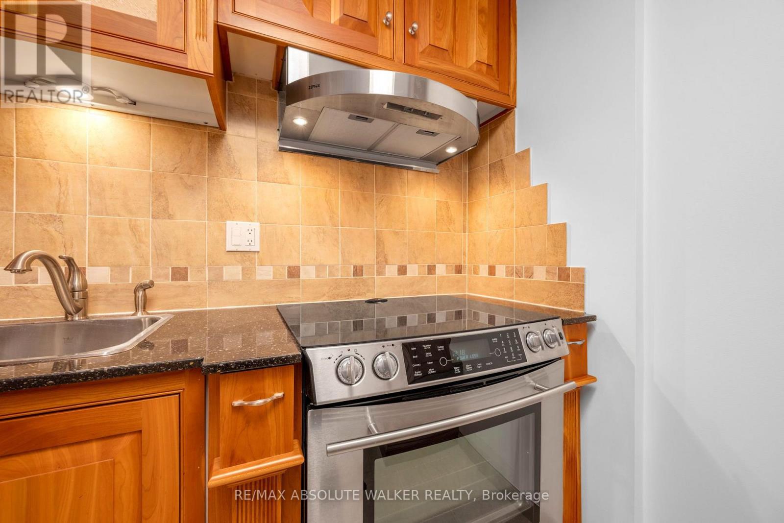 1003 - 71 Somerset Street W, Ottawa, Ontario K2P 2G2 - Photo 14 - X13621258
