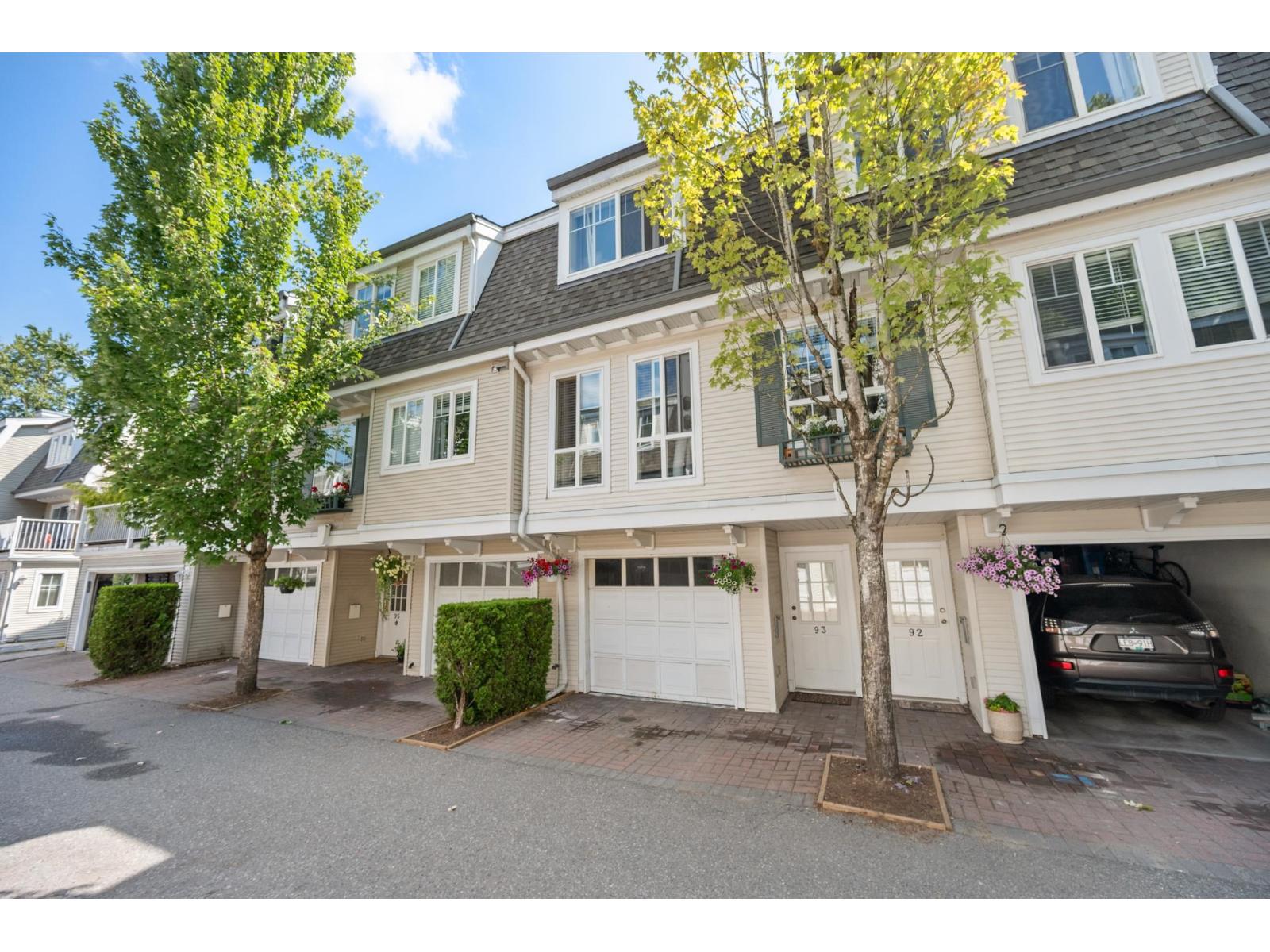 93 8930 WALNUT GROVE DRIVE, Langley, British Columbia