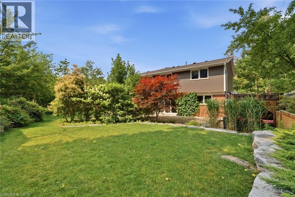 266 Ferndale Place, Waterloo, Ontario  N2J 3X9 - Photo 39 - 40851114
