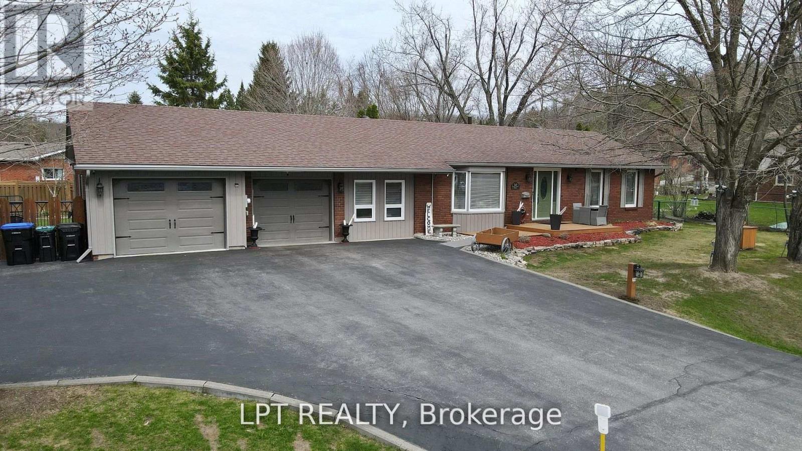 34 CEDAR CREEK ROAD, Springwater, Ontario