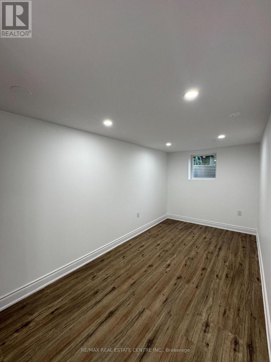 Basement - 3722 Ellengale Drive, Mississauga, Ontario  L5C 1Z7 - Photo 5 - W13621010