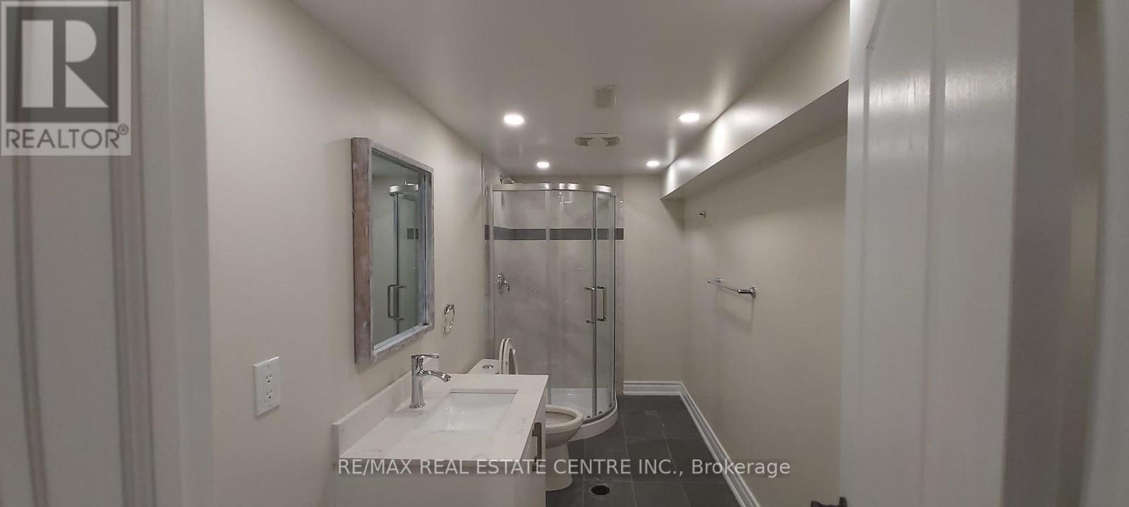 Bsmt - 5926 Sidmouth Street, Mississauga, Ontario  L5V 2Z3 - Photo 14 - W13621024