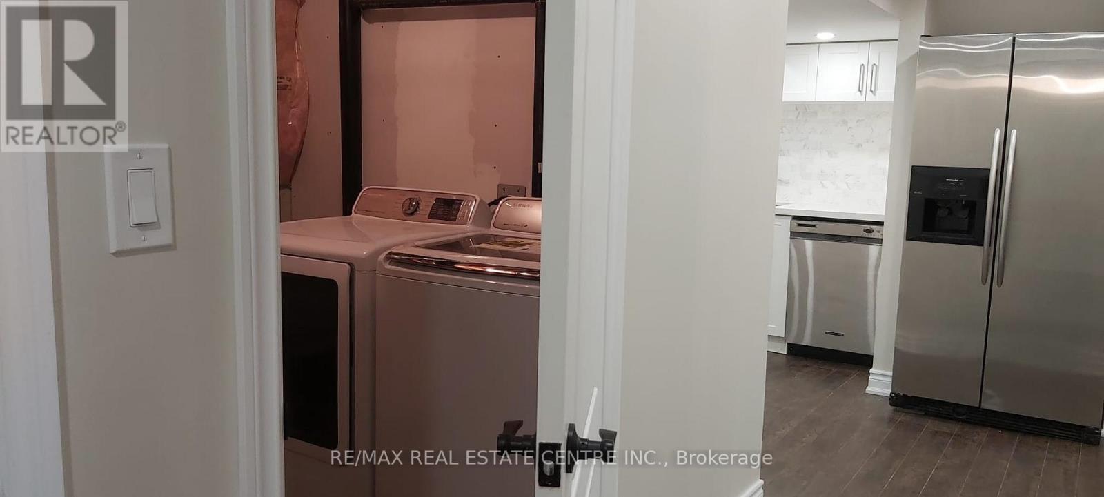 Bsmt - 5926 Sidmouth Street, Mississauga, Ontario  L5V 2Z3 - Photo 3 - W13621024