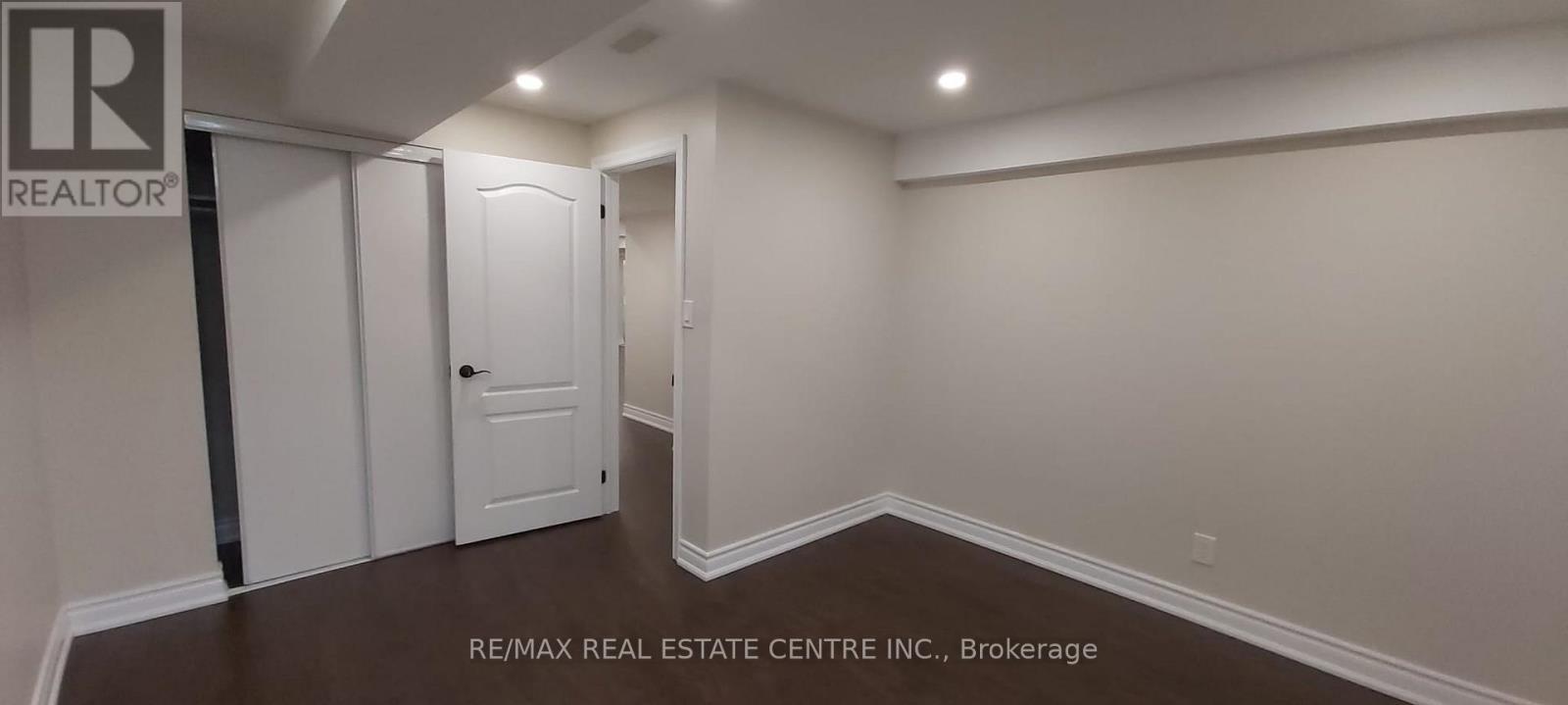 Bsmt - 5926 Sidmouth Street, Mississauga, Ontario  L5V 2Z3 - Photo 8 - W13621024