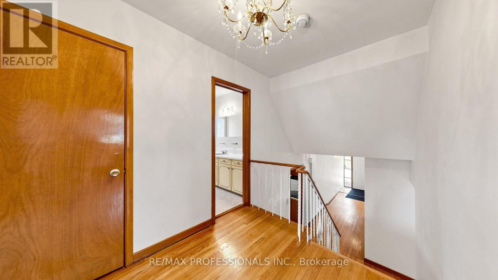 26 Woodcrest Drive, Toronto, Ontario  M9A 4J2 - Photo 29 - W13621100