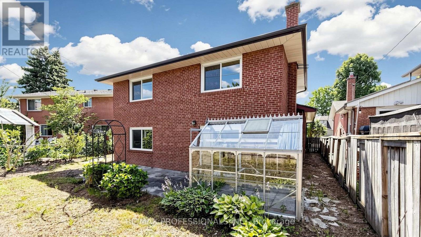 26 Woodcrest Drive, Toronto, Ontario  M9A 4J2 - Photo 45 - W13621100