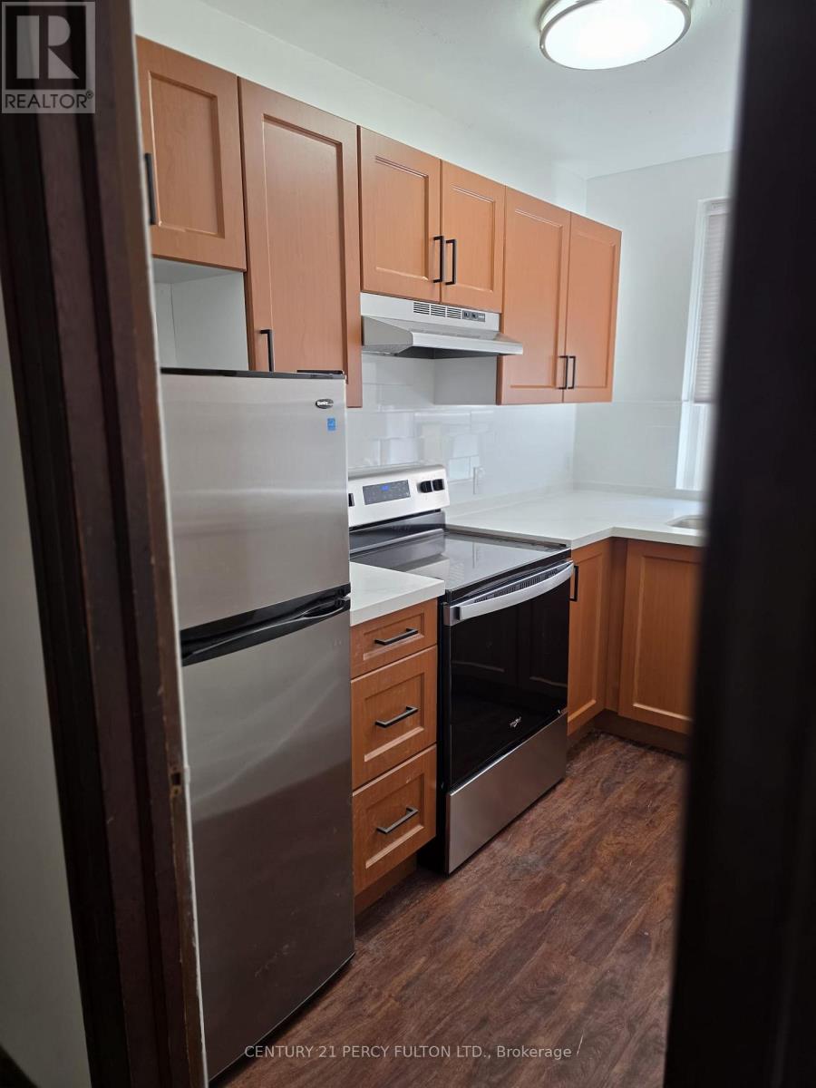 8 - 29 Jane Street, Toronto, Ontario  M6S 3Y3 - Photo 7 - W13621138