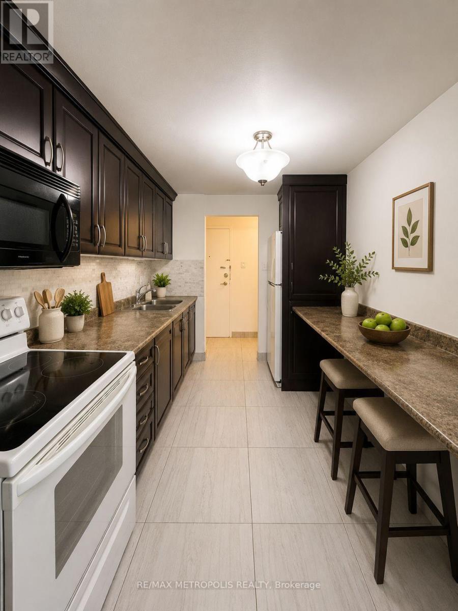 202 - 1445 Wilson Avenue, Toronto, Ontario  M3M 1J5 - Photo 3 - W13621144
