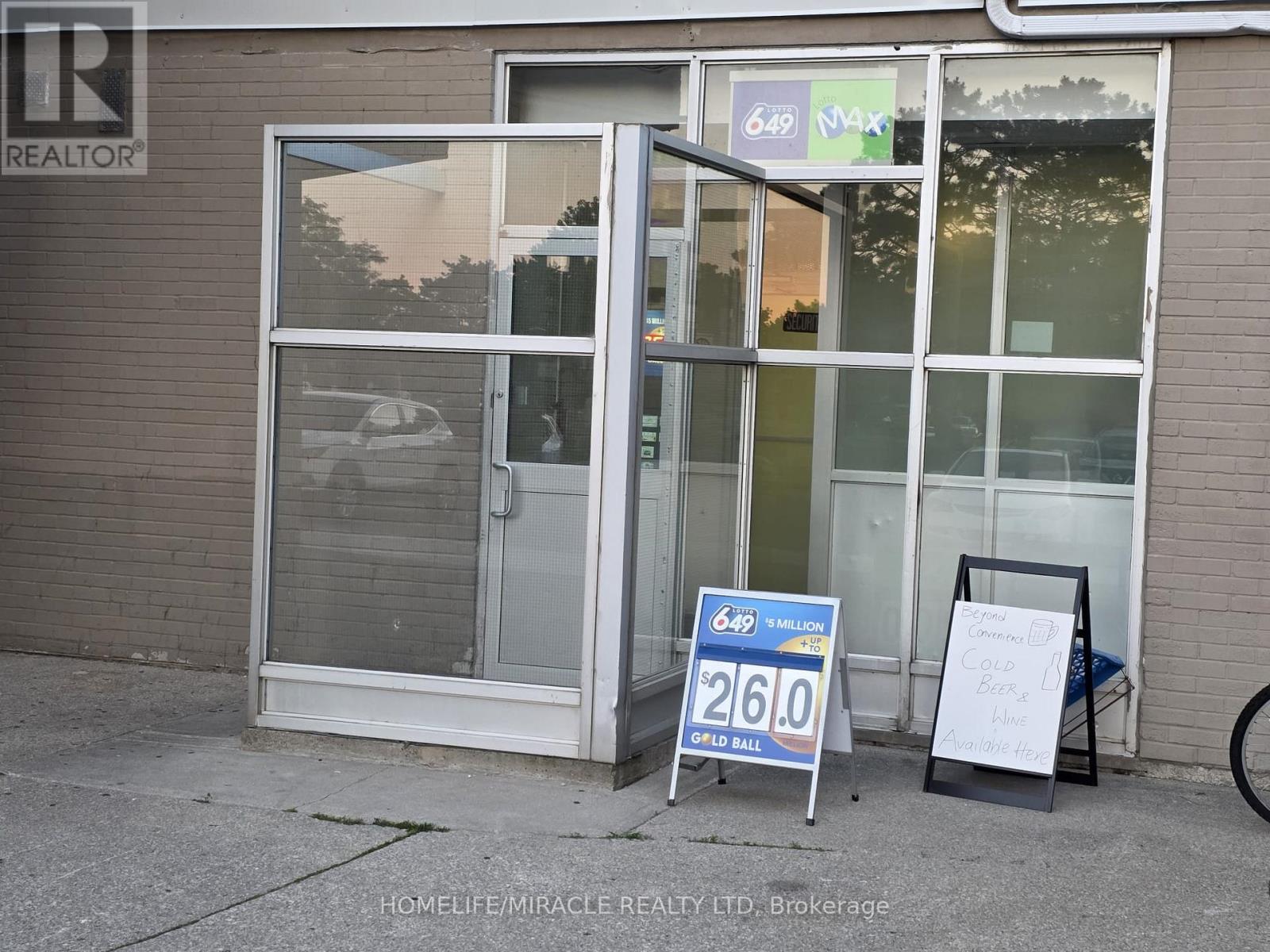 104 - 380 Dixon Road, Toronto, Ontario  M9R 1T3 - Photo 3 - W13621146