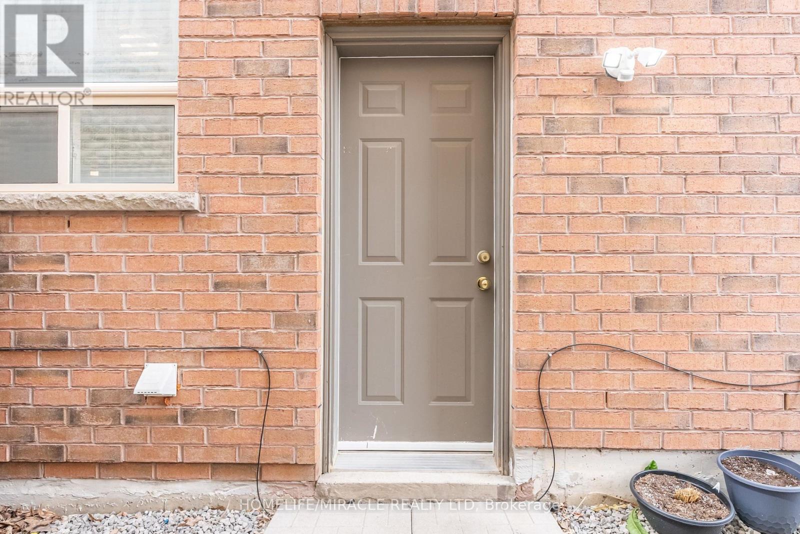 9 Gamson Crescent, Brampton, Ontario L6R 0V7 - Photo 38 - W13621190
