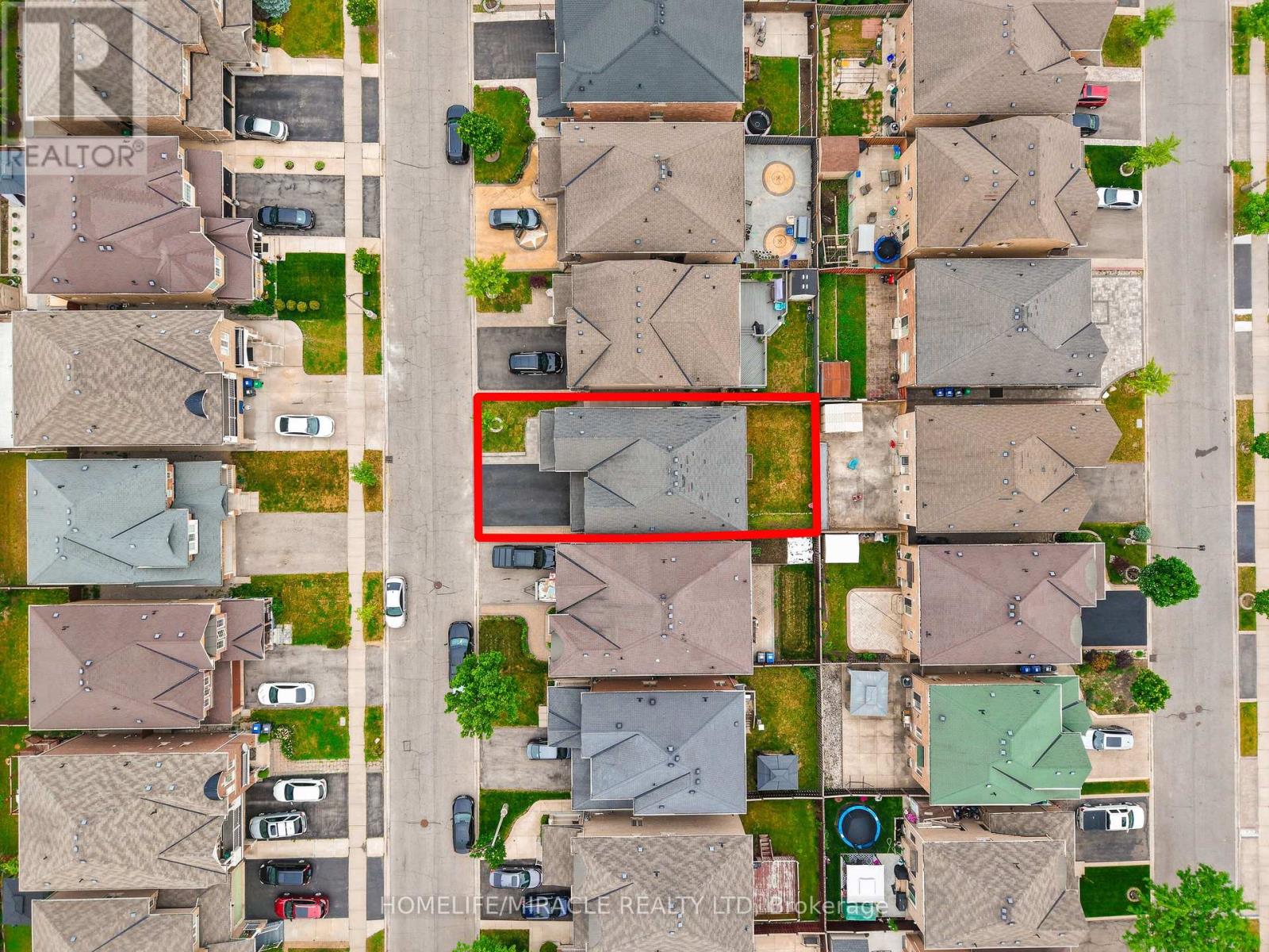 9 Gamson Crescent, Brampton, Ontario L6R 0V7 - Photo 4 - W13621190