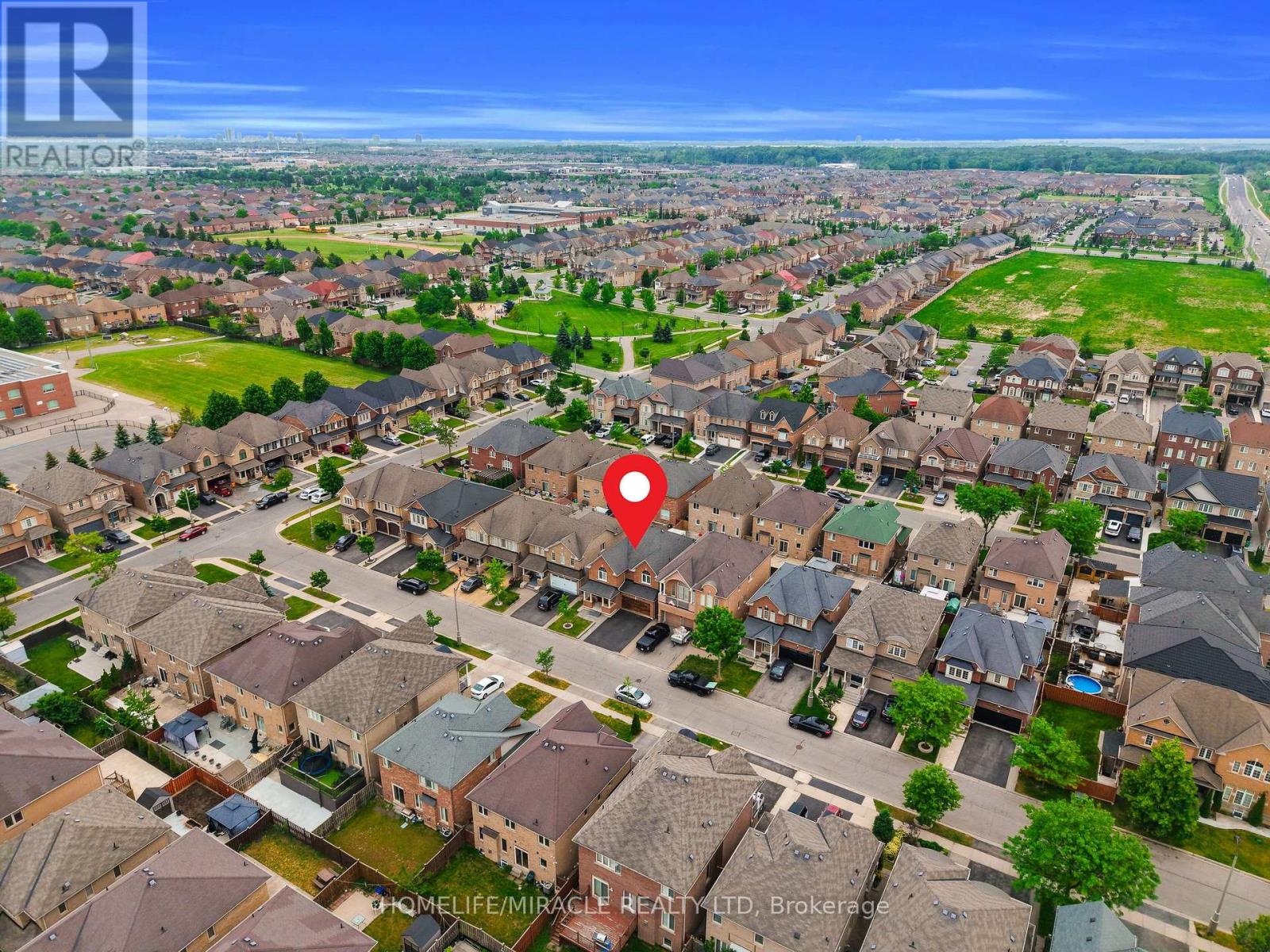 9 Gamson Crescent, Brampton, Ontario L6R 0V7 - Photo 6 - W13621190