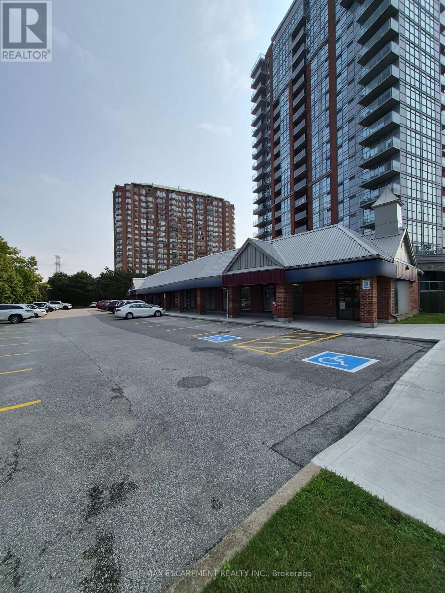 2 - 573 Maple Avenue, Burlington, Ontario  L7S 2E8 - Photo 4 - W13621198