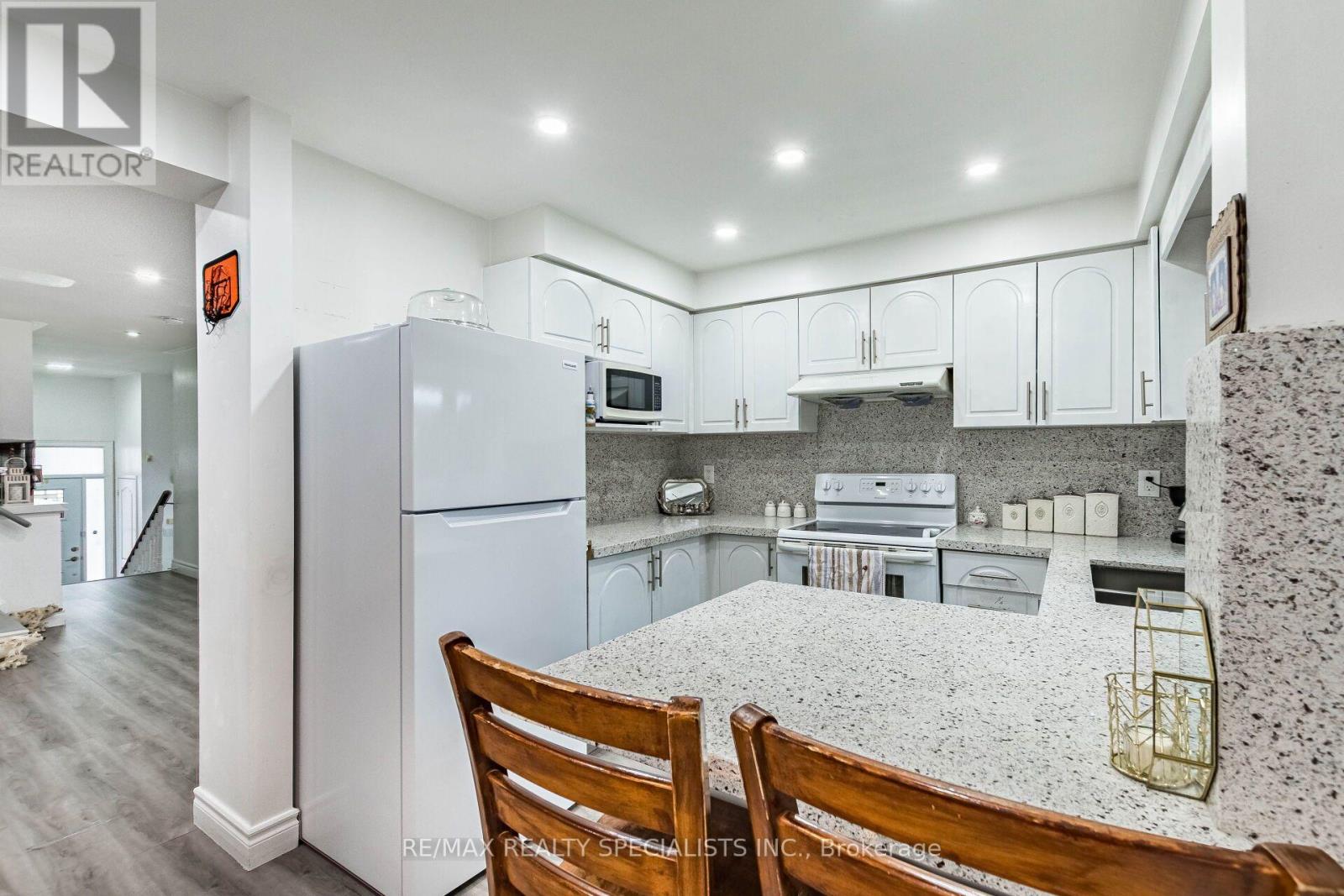 41 - 1588 South Parade Court, Mississauga, Ontario  L5M 6E7 - Photo 12 - W13621238
