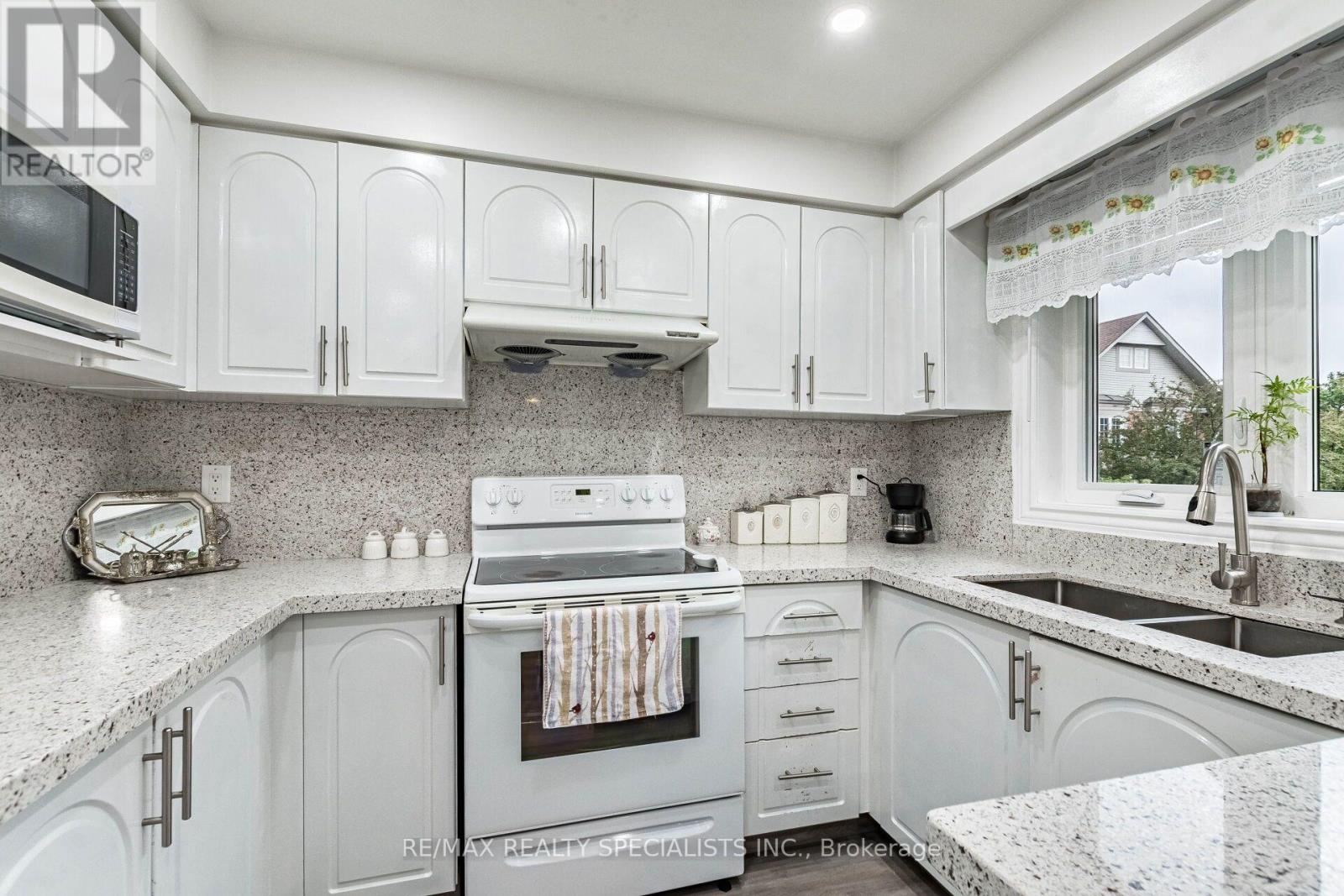 41 - 1588 South Parade Court, Mississauga, Ontario  L5M 6E7 - Photo 14 - W13621238
