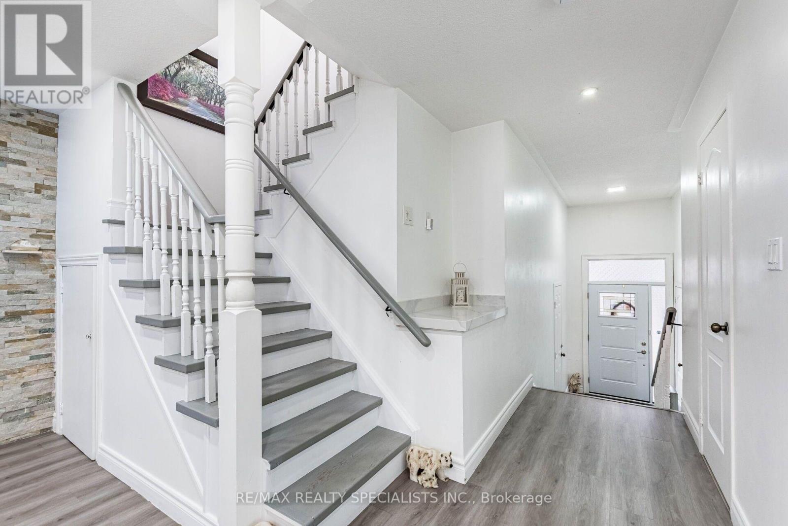 41 - 1588 South Parade Court, Mississauga, Ontario  L5M 6E7 - Photo 6 - W13621238