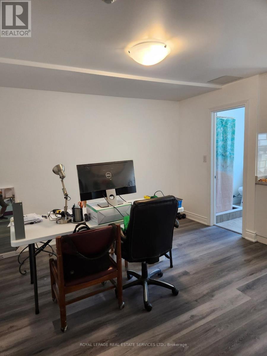 210 - 2820 Danforth Avenue, Toronto, Ontario  M4C 1M1 - Photo 12 - E13534274