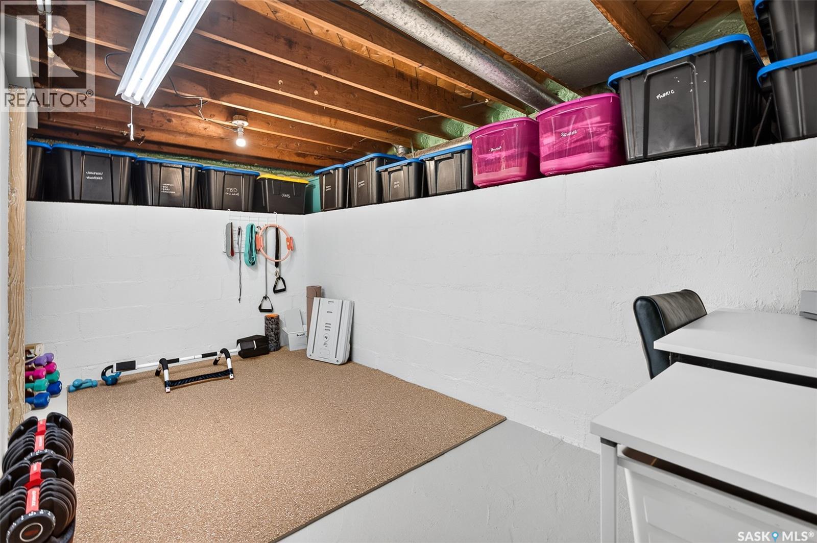 1032 Lillooet Street W, Moose Jaw, Saskatchewan  S6H 5A1 - Photo 34 - SK044090