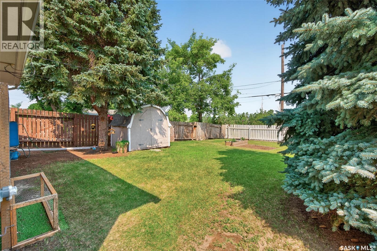 1032 Lillooet Street W, Moose Jaw, Saskatchewan  S6H 5A1 - Photo 46 - SK044090