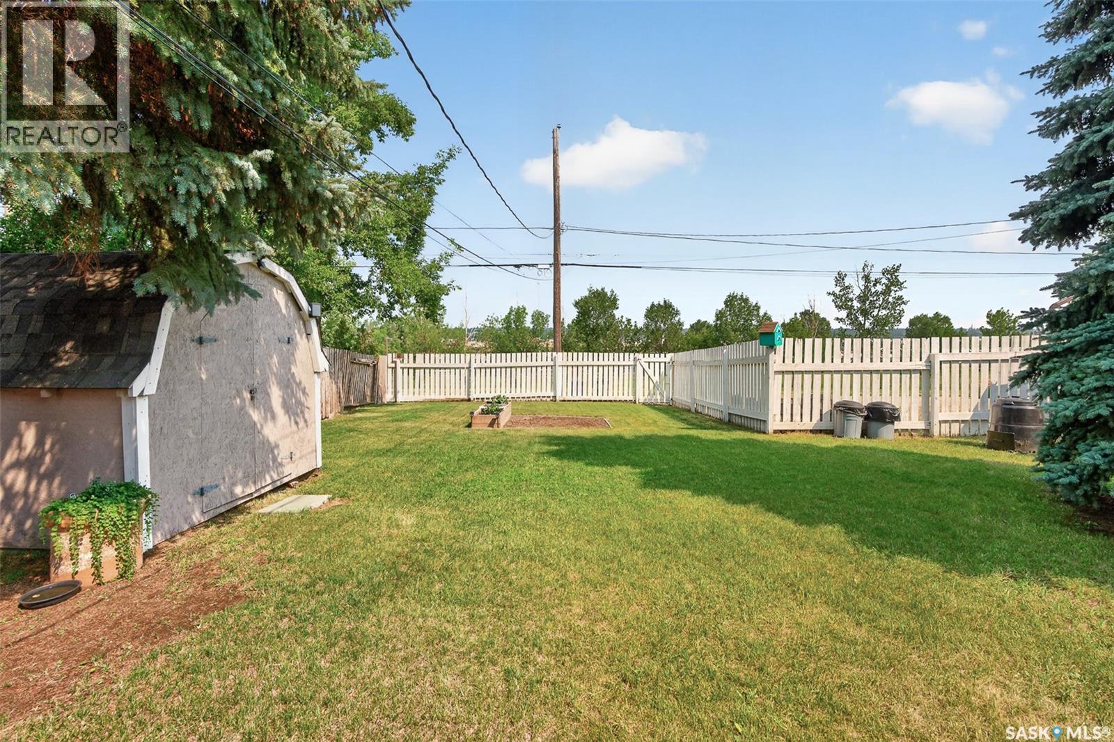 1032 Lillooet Street W, Moose Jaw, Saskatchewan  S6H 5A1 - Photo 47 - SK044090