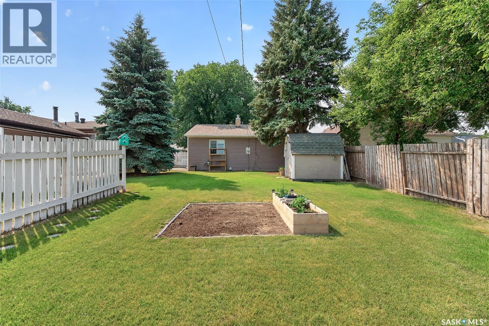 1032 Lillooet Street W, Moose Jaw, Saskatchewan  S6H 5A1 - Photo 49 - SK044090